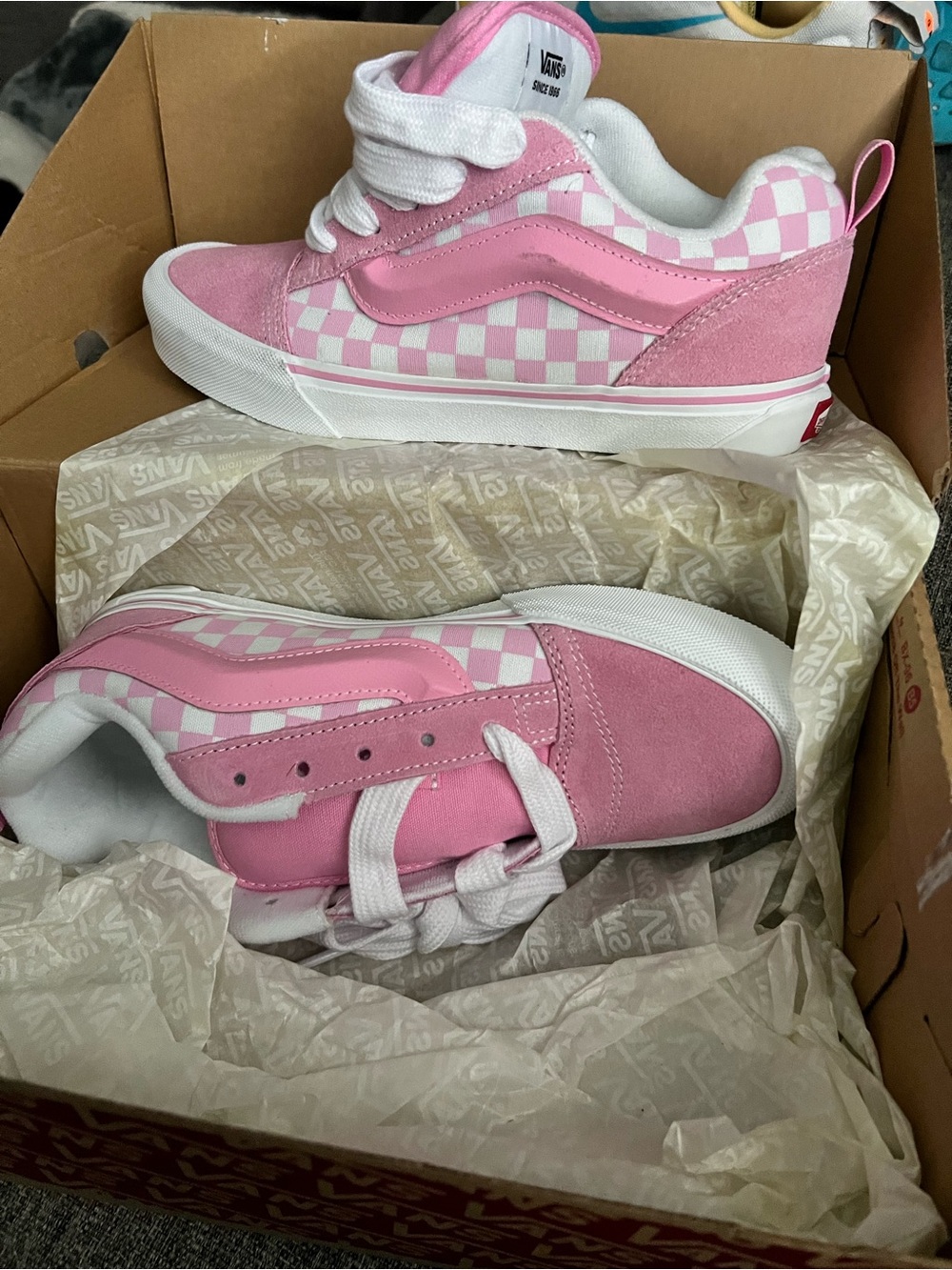 Vans Kids Pink Checkerboard Old Skool Sneakers - Pink & White